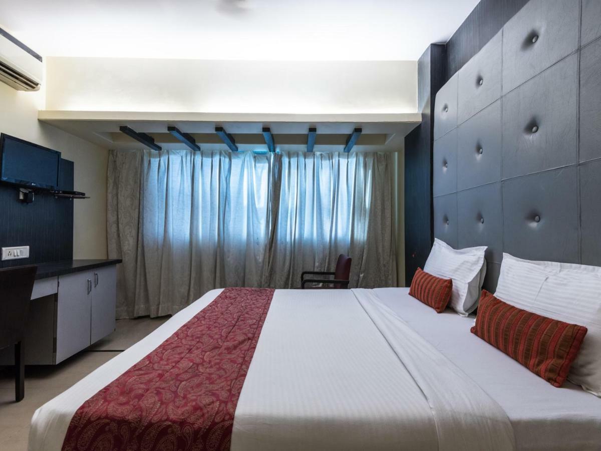 Oyo 3287 Hotel Mansarovar Nová Bombaj Exteriér fotografie